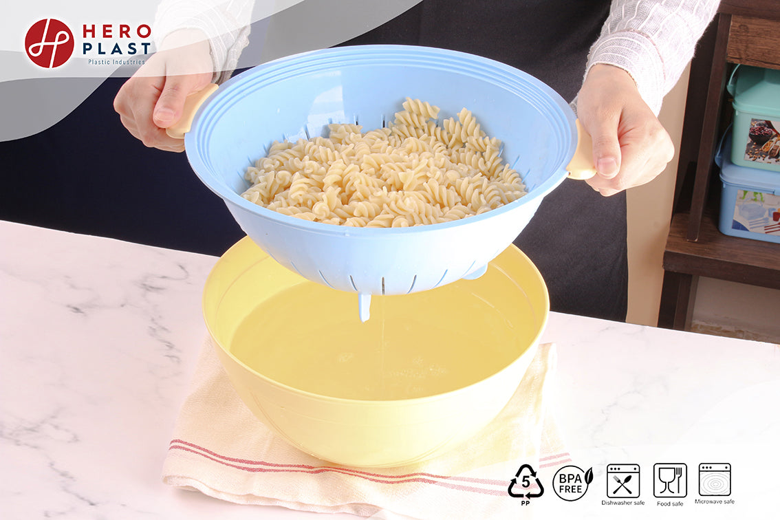 Set of bowl + strainer